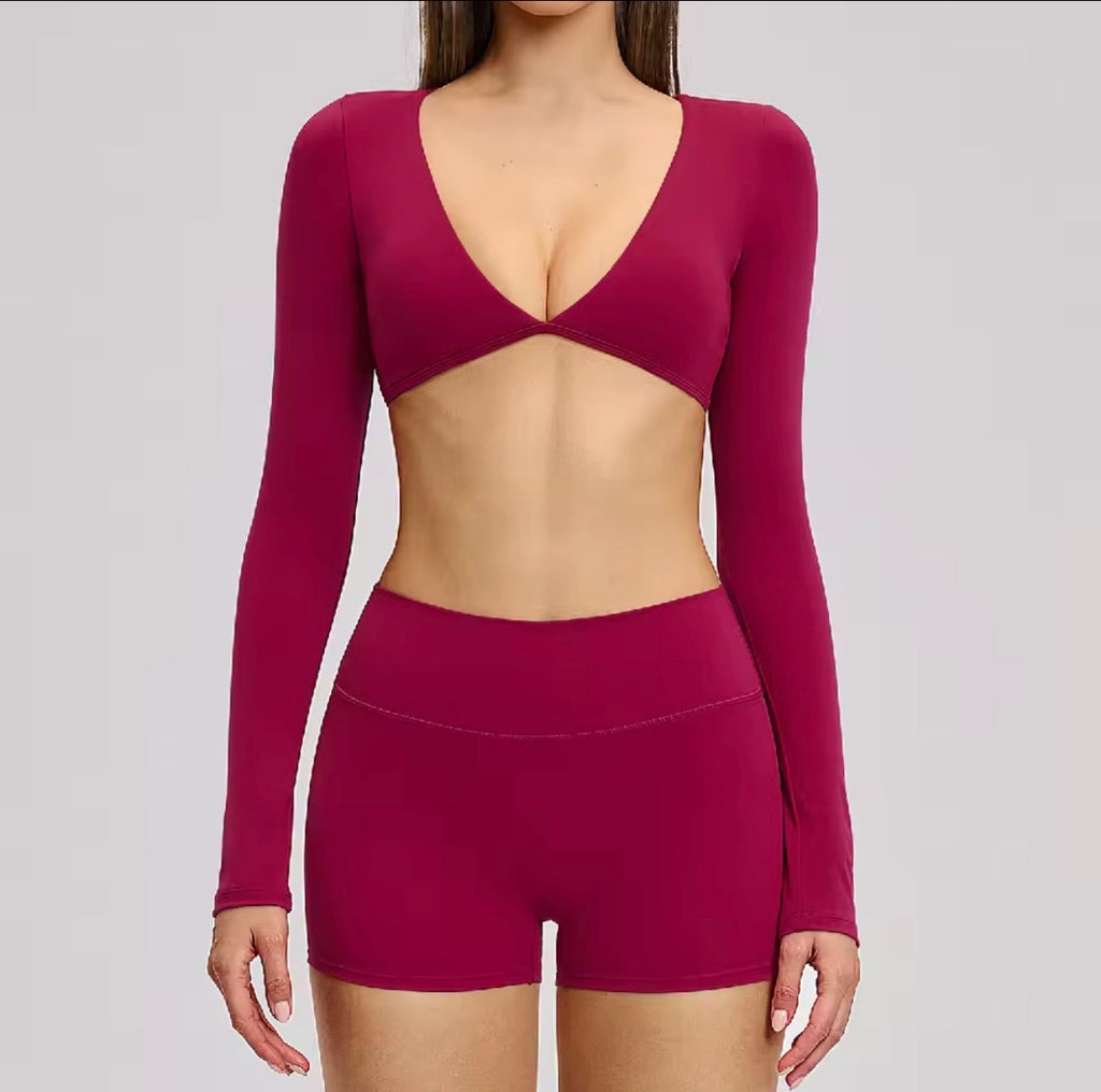 ESSENTIALS SET